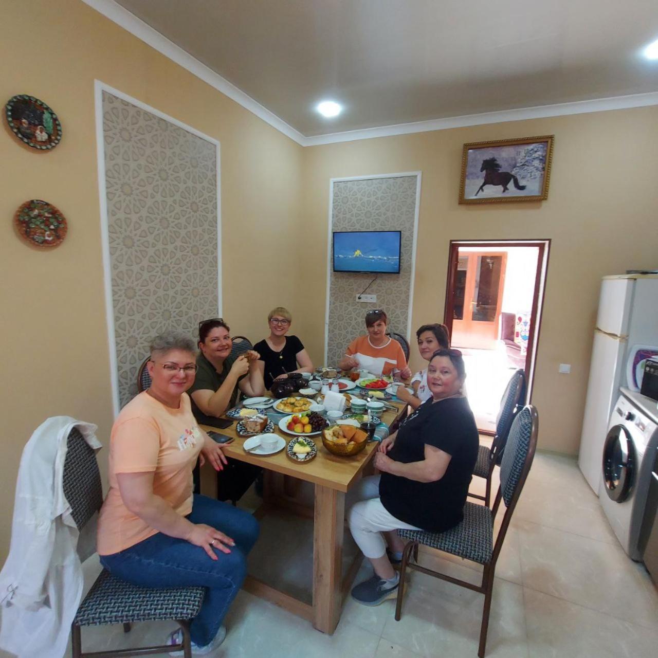 Old Safari Golden Location Guest House Бухара Экстерьер фото