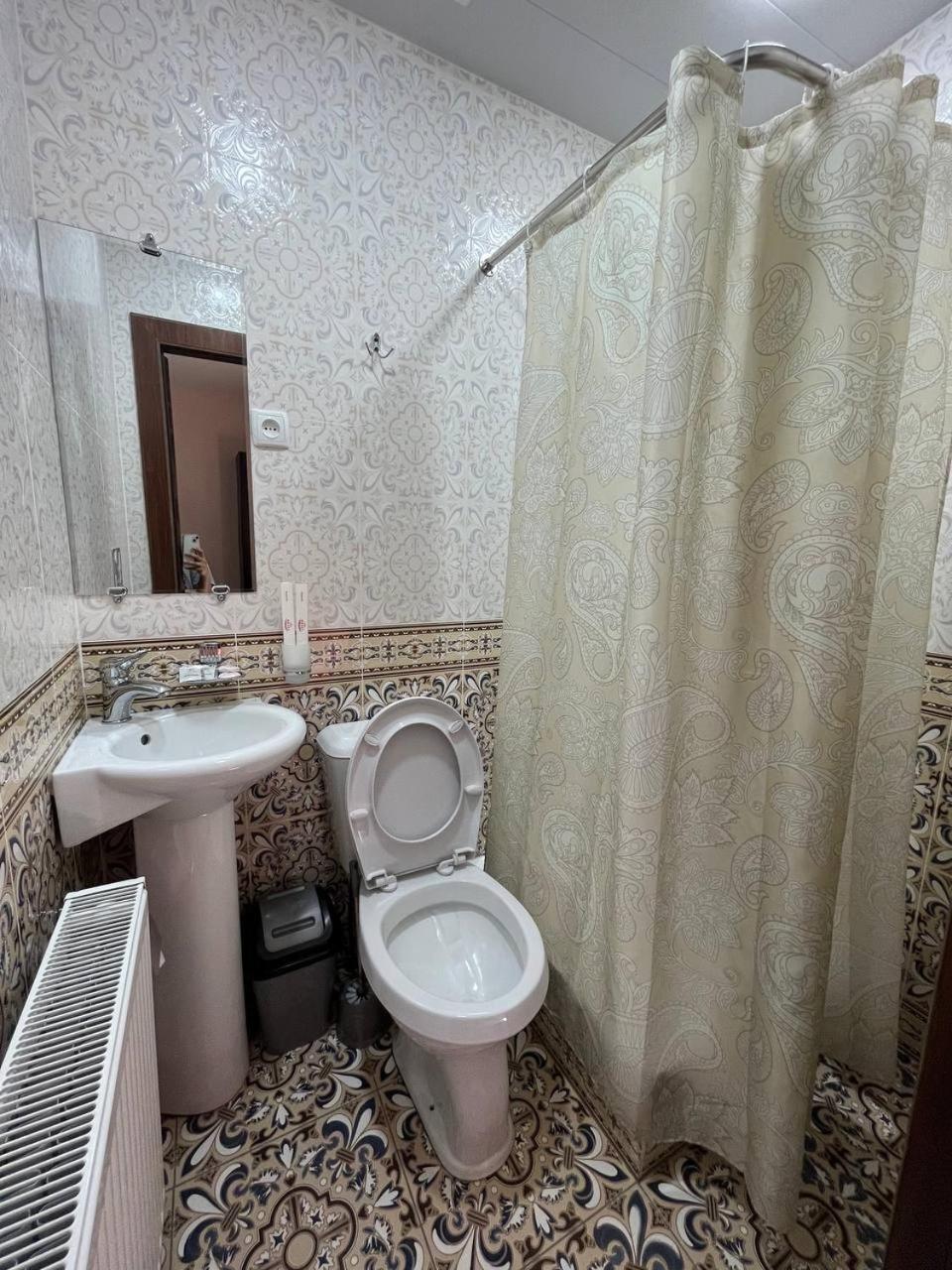 Old Safari Golden Location Guest House Бухара Экстерьер фото